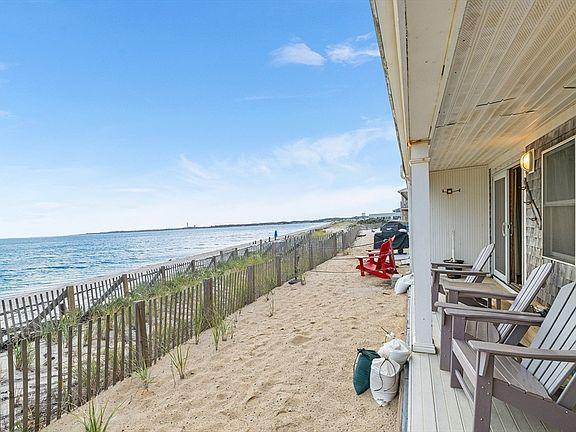 3rd image of 544 Shore Rd #3