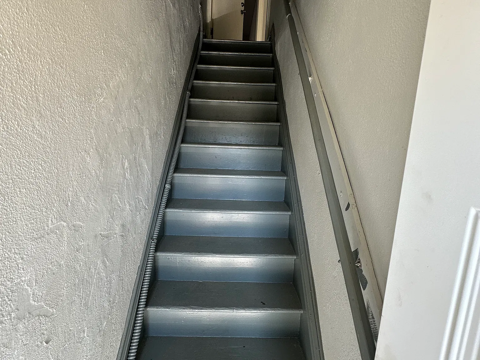 2 bed, 1000 sqft, $925 — Photo 2