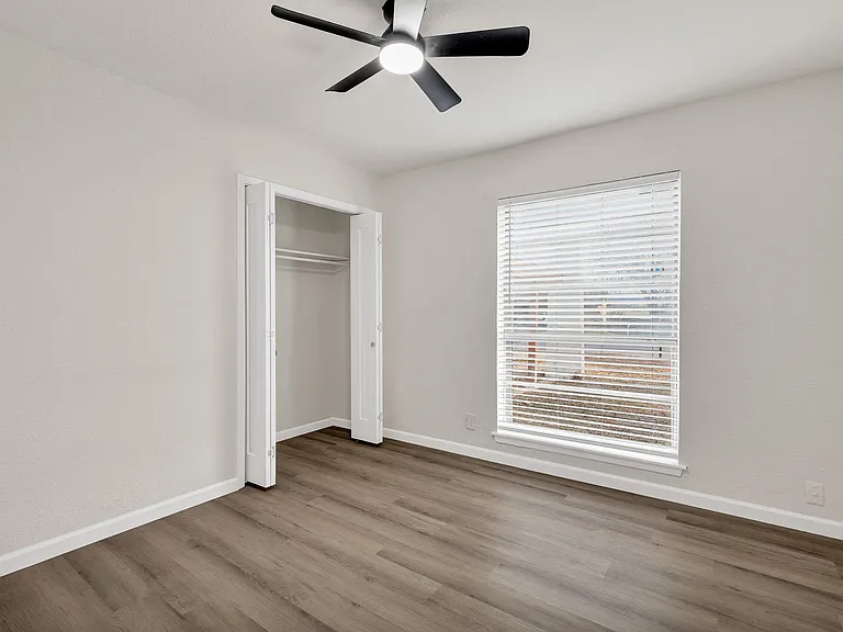 6007 E Valley Forge Ave — Photo 30