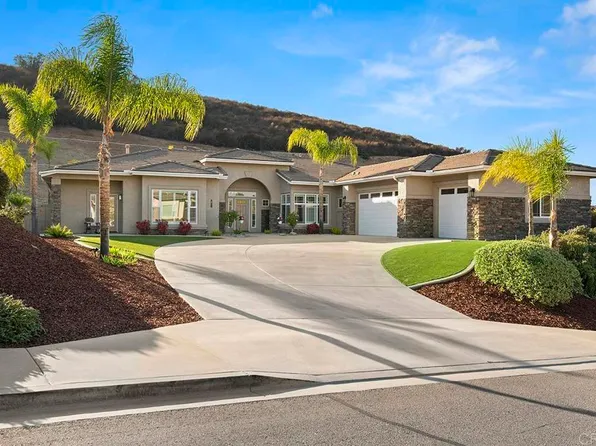 8831 Diamondback Dr, Santee, CA 92071