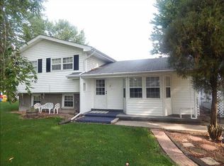 2424 Merie St, Erie, MI 48133