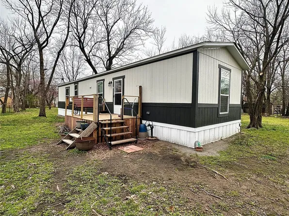 120 S 6th St, Porter, OK 74454