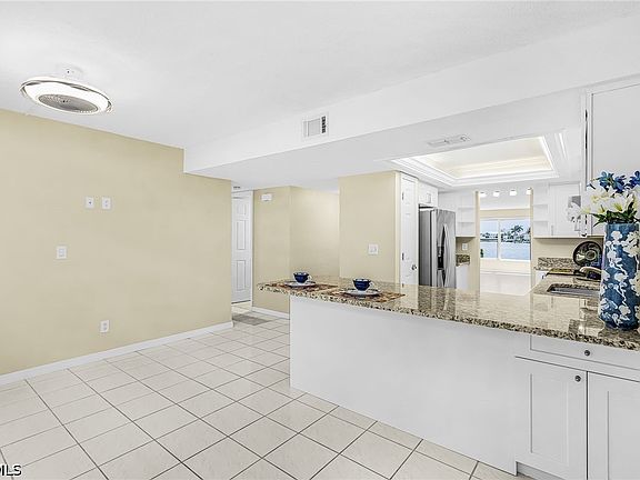 5th image of 408 Tudor Dr APT 1A