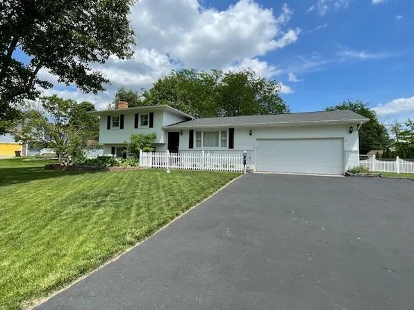 222 Deer Trail Rd, Reynoldsburg, OH 43068