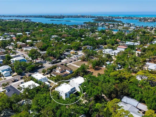 1730 Wisconsin Ln, Sarasota, FL 34239