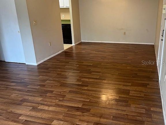 5th image of 3249 Beneva Rd Unit 103