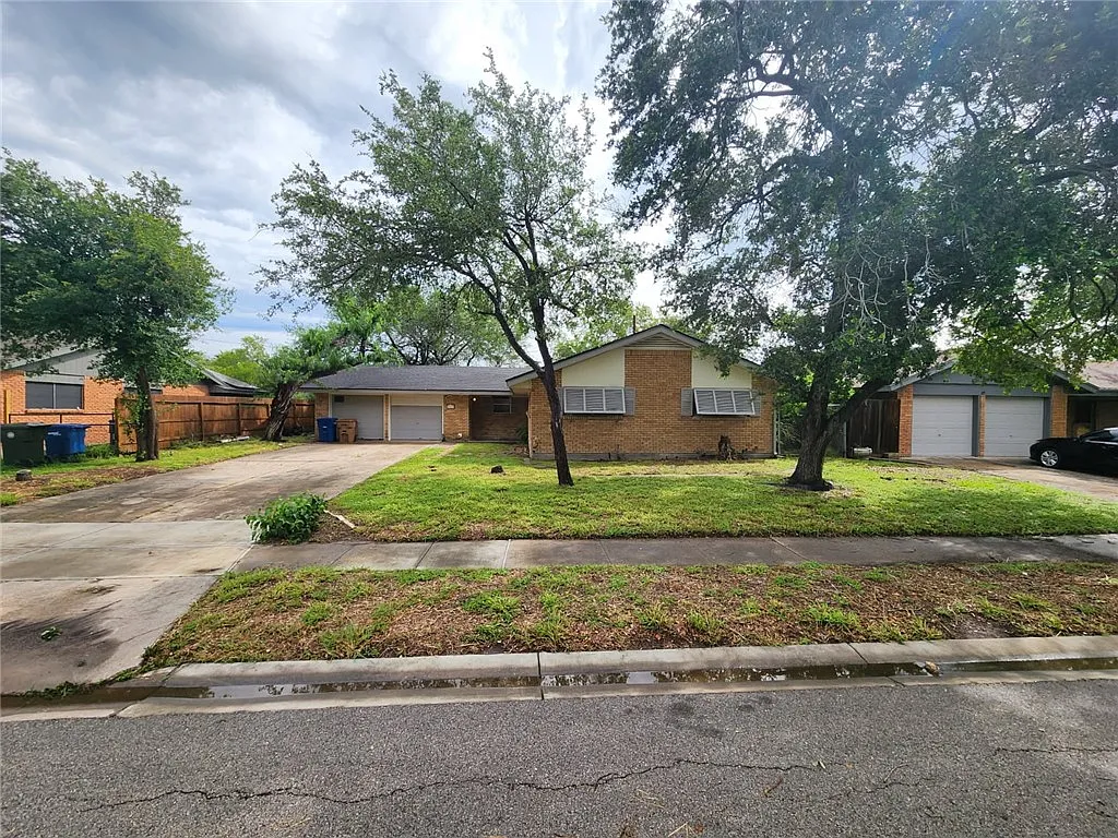 Building Photo - 4114 Cork Dr