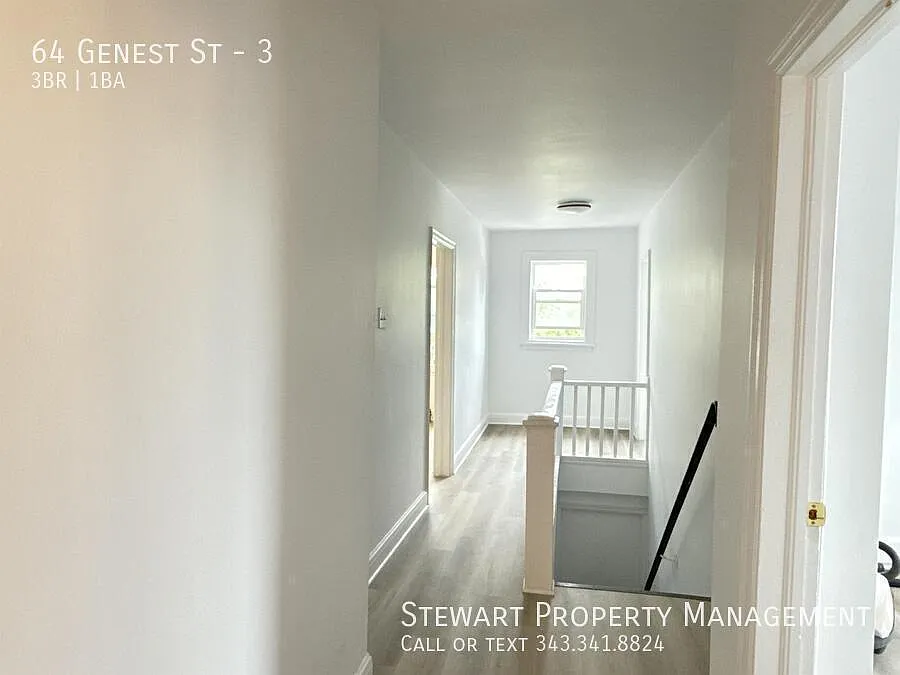 3 bed, 1000 sqft, $2,400 — Photo 3