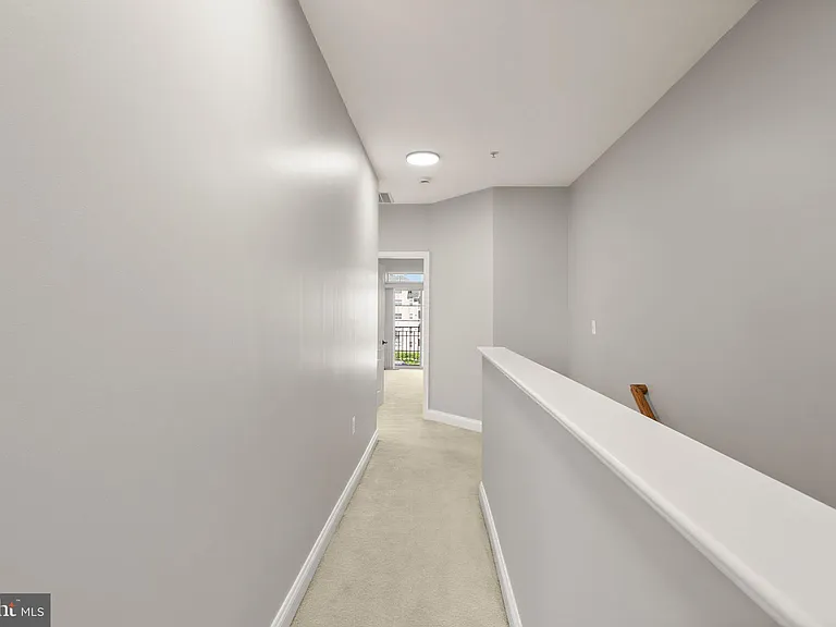242 N Summit Ave #21 — Photo 26