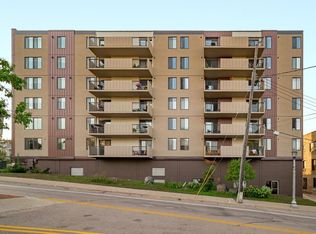 2800 44th St W #306, Minneapolis, MN 55410