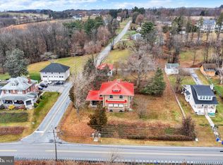 611 Main St #R, Leesport, PA 19533