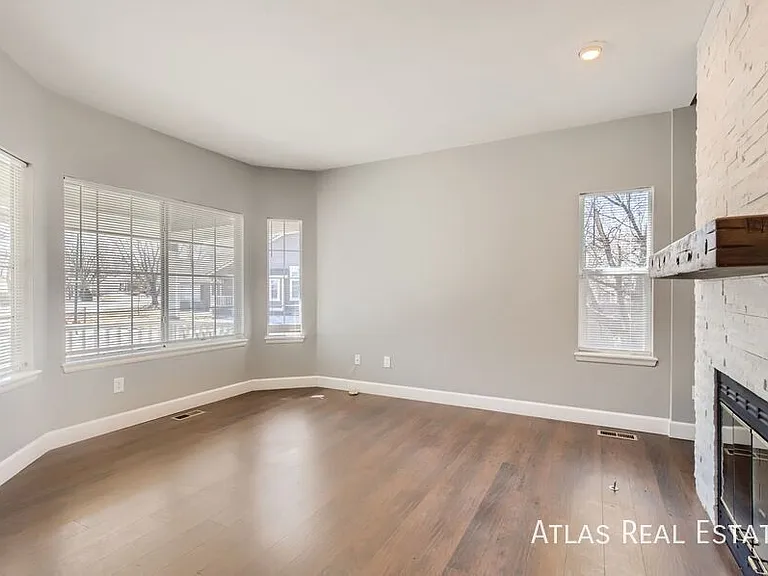 19155 E Molly Ave — Photo 3