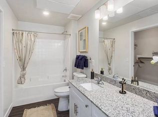 7211 Bellaire Blvd, Houston, TX 77074