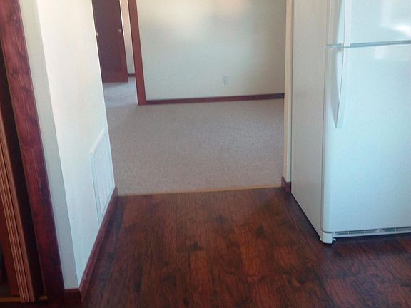 3rd image of 2821 William St #2