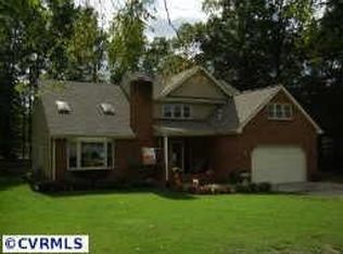 707 Whitestone Pl, Colonial Heights, VA 23834