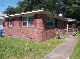 1421 & B Jackson St #A, Chesapeake, VA 23324