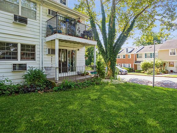 2nd image of 502 Towne House Vlg #502