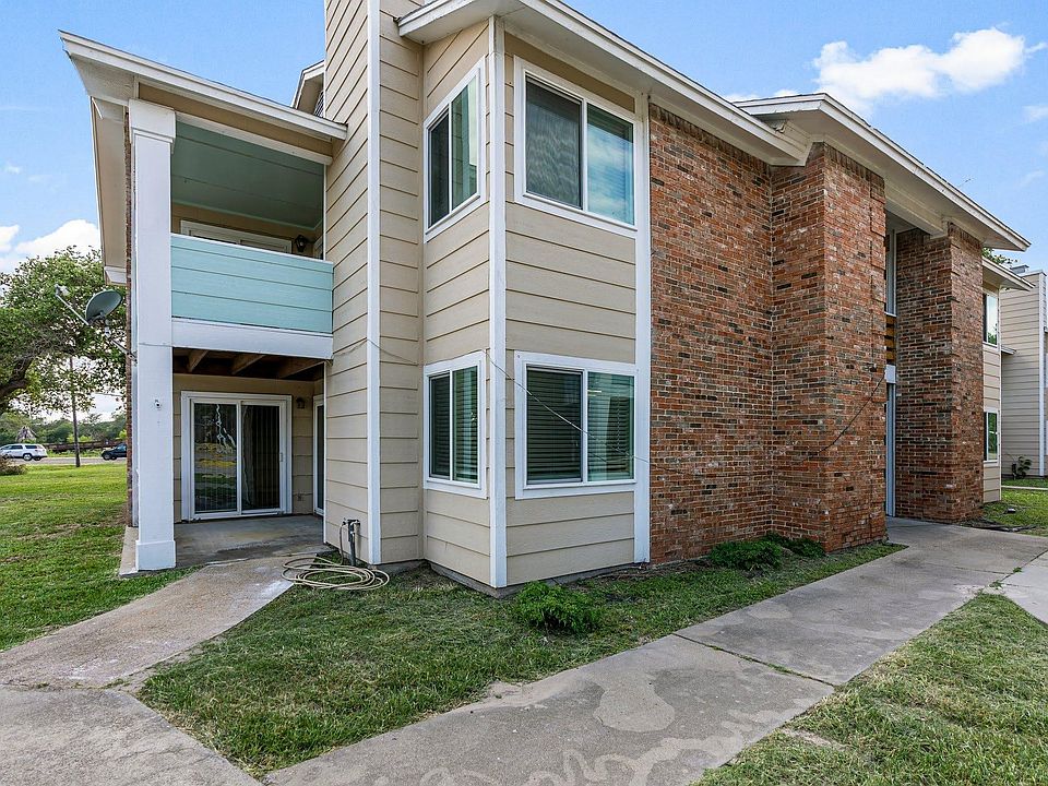 1st image of 2631 Harbor Cv #2-12