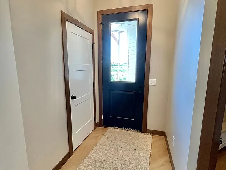 5406 W Liberator Cir — Photo 4