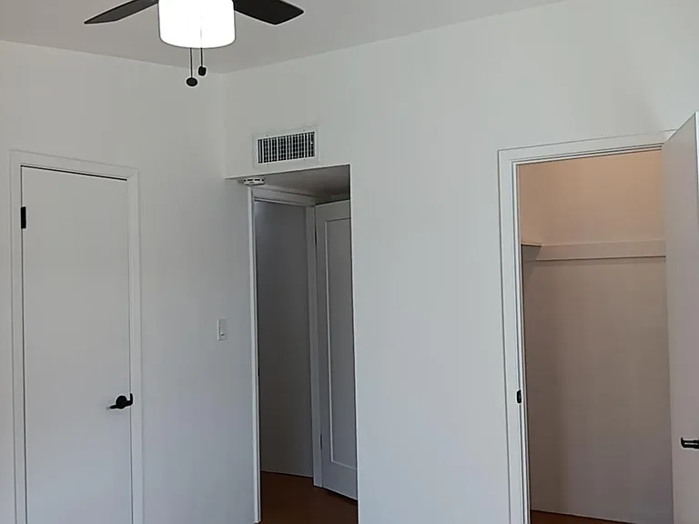 3920 E Poe St — Photo 12
