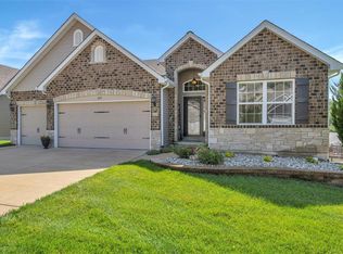 429 Amber Lake Ct, Imperial, MO 63052