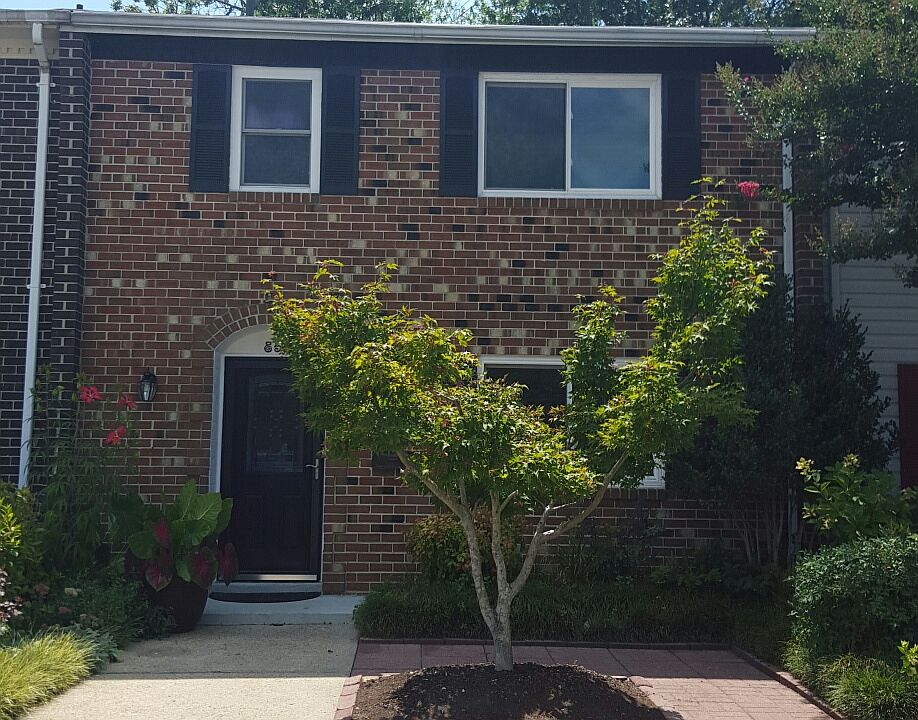 1st image of 853 Cathedral Dr