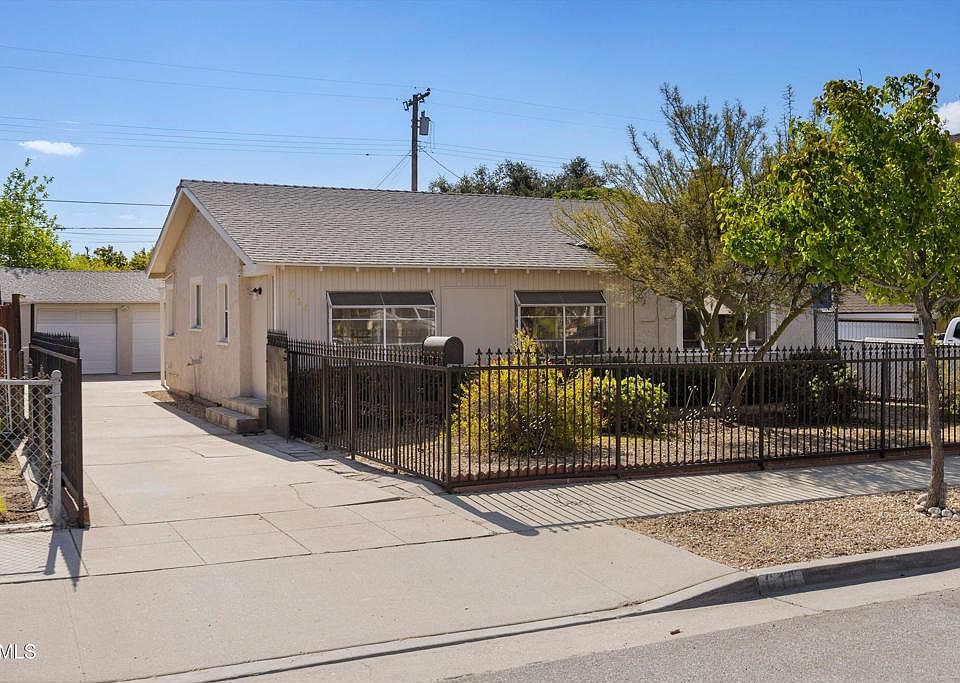 1st image of 614 N Lemon Ave