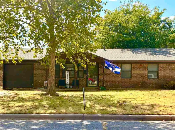 415 N 19th St, Frederick, OK 73542