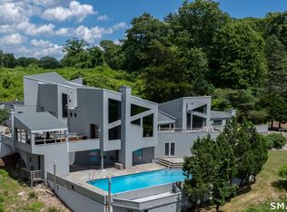 30 Wilbur Hill Lane, Stonington, CT 06378