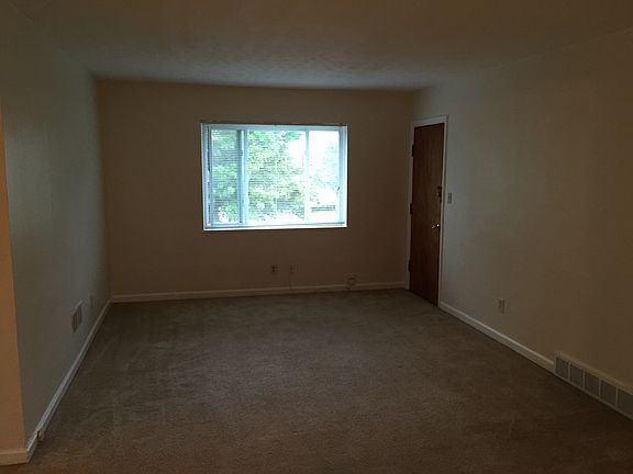 5th image of 3031 Aerial Ave #4