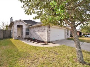 704 Elizabeth St, Alvin, TX 77511