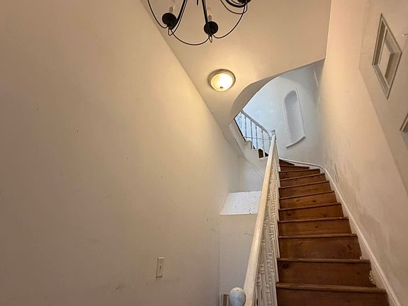 4th image of 75 Lexington Ave Unit Penthouse 2