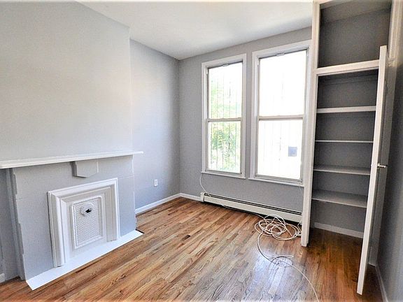 2nd image of 760 Evergreen Ave APT 1L