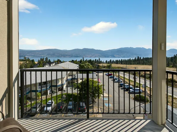 2301 Carrington Rd #318, West Kelowna, BC V4T 0E2