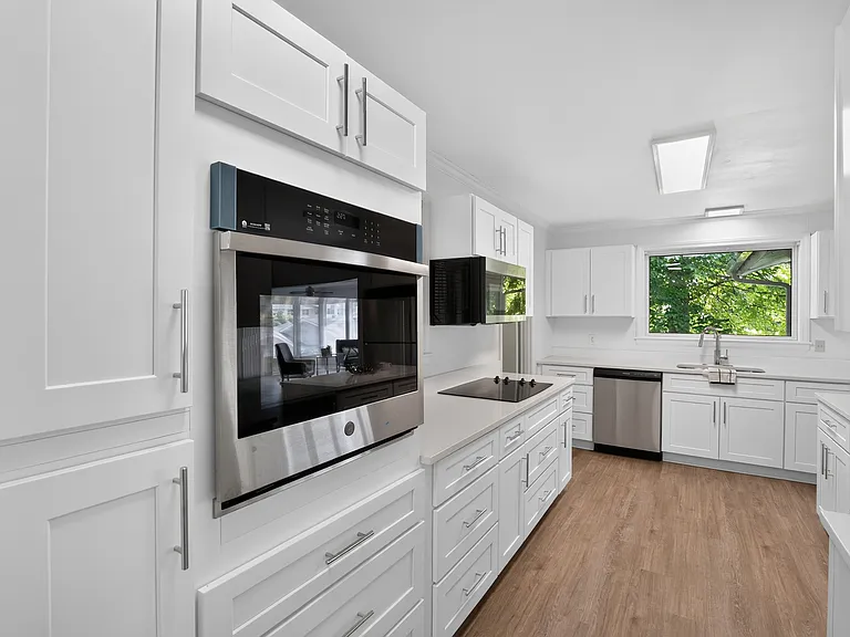500 Emerald Pond Ln — Photo 7