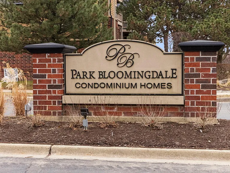 208 Glengarry Dr #302 — Photo 19