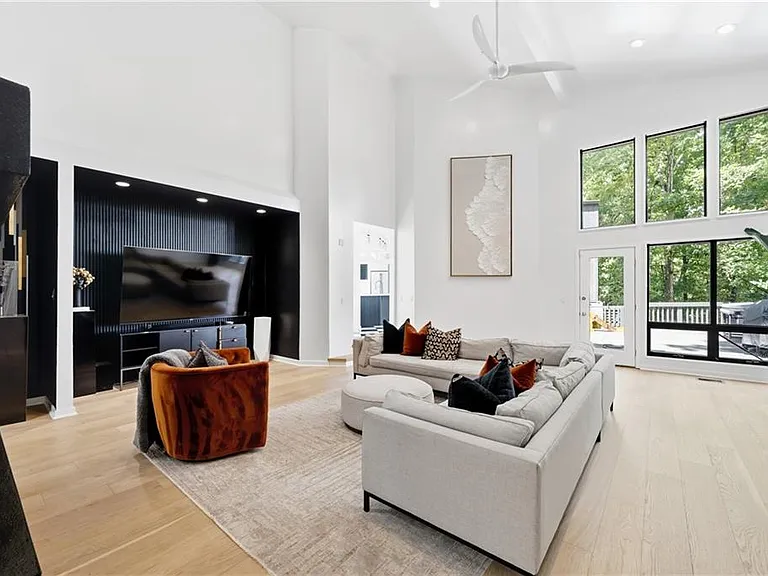13 Heards Overlook Ct — Photo 14
