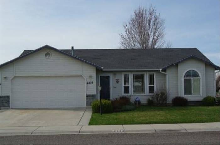 Oakcrest Front