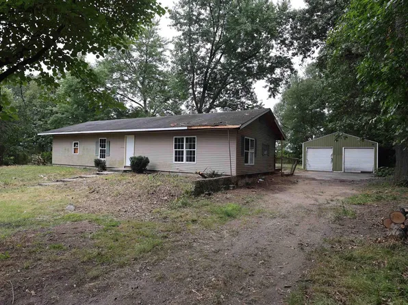 21468 State Line Rd, Bristol, IN 46507
