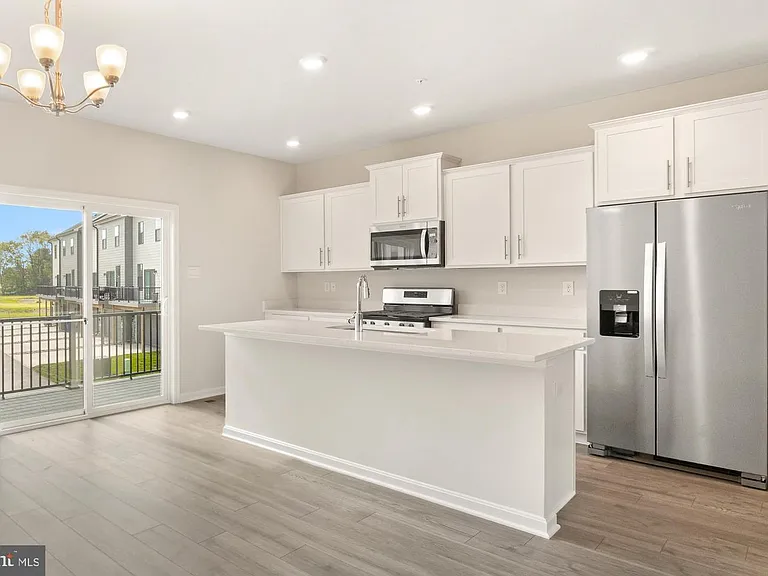 450 Herringbone Way — Photo 10