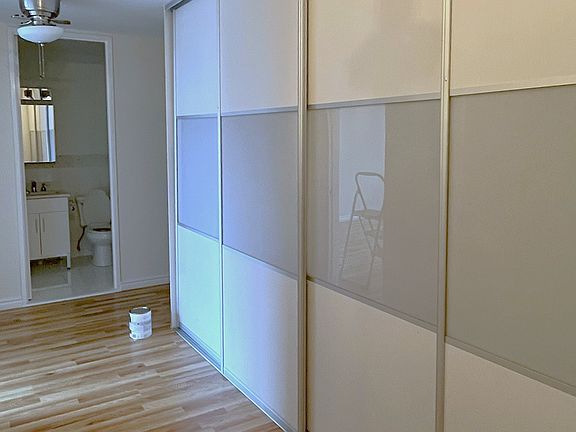 4th image of 235 E 40th St APT 40H
