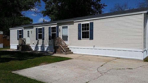 2nd image of 829 McIntosh Ln