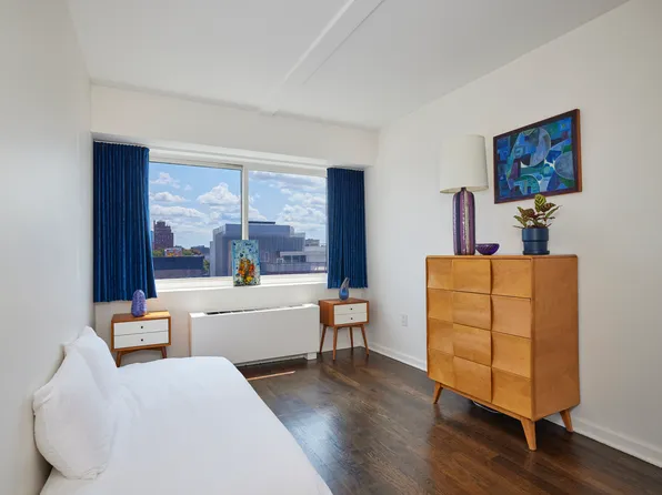 240 East Tenth Street image 6 of 11