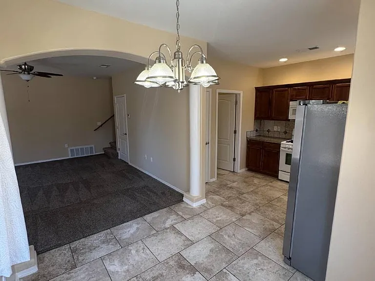618 Firewheel Loop SW — Photo 8