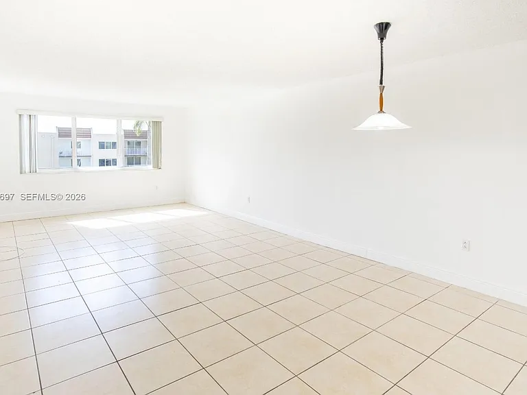 6950 Miami Gardens Dr #2-501 — Photo 22