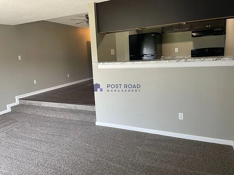 701 W 27th St S #202 — Photo 6