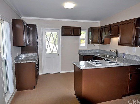 Newly renovated kitchen with granite countertops!