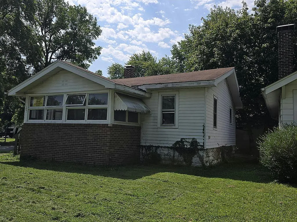 1363 East Johns Avenue — Photo 1