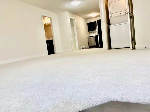 3411 Harper Rd, Coquitlam, BC V3E 0E3