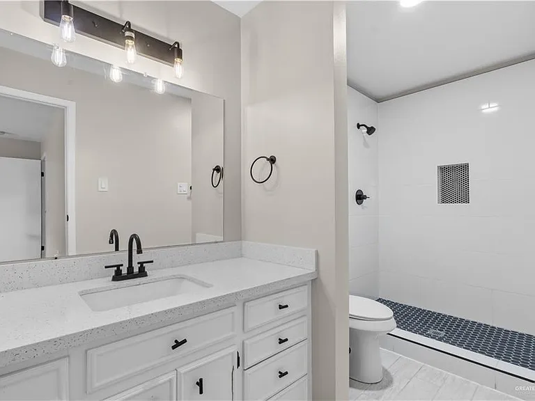 1111 Wisteria Ave — Photo 11